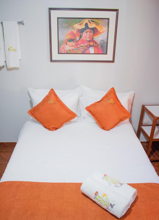 Machu Picchu Land Bed & Breakfast Bagian luar foto